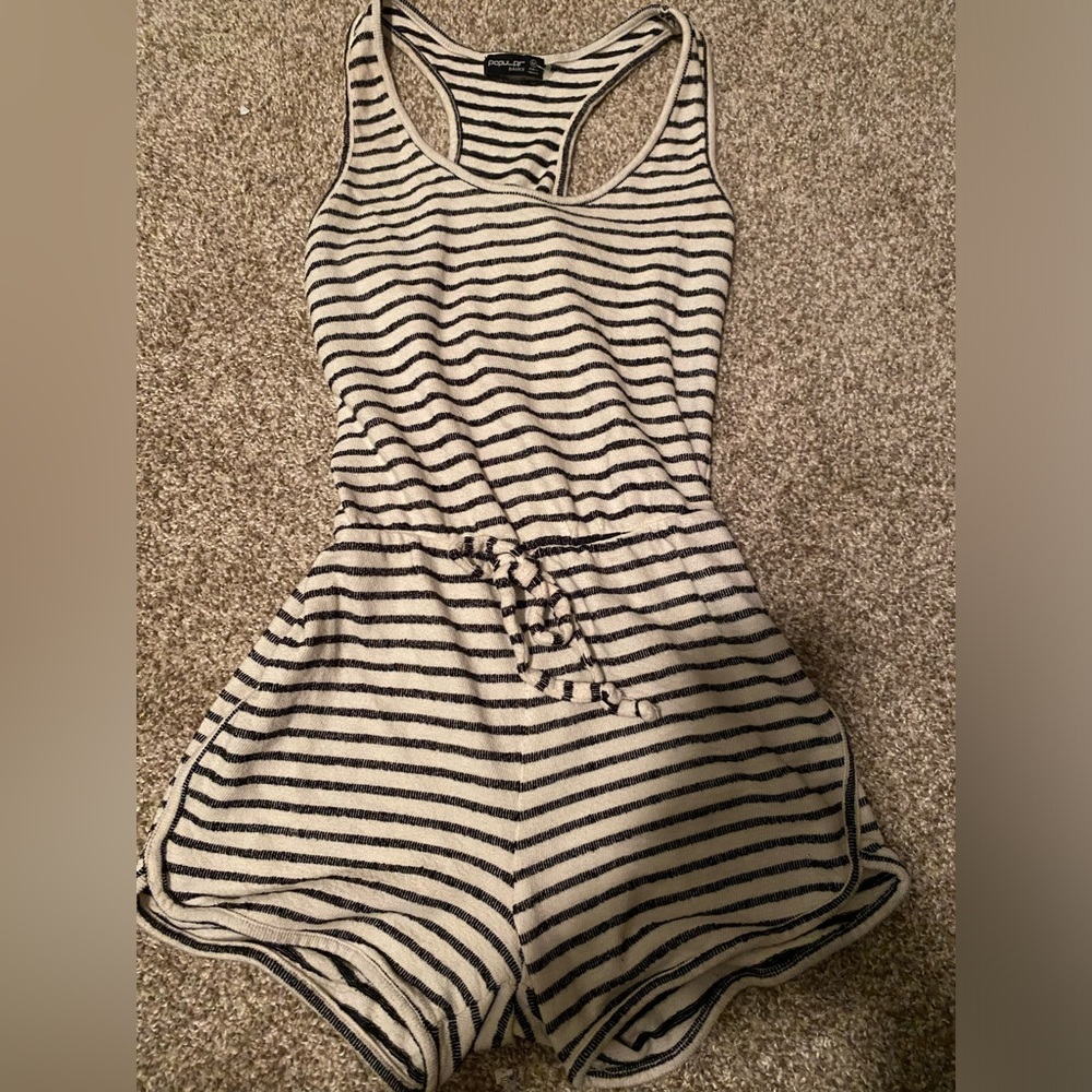 Cute striped romper size medium